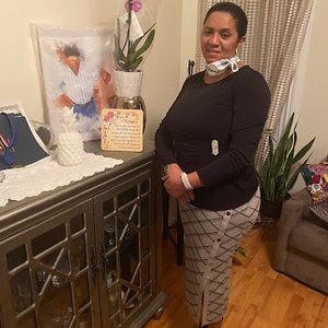 Meet your Posher, Josefa